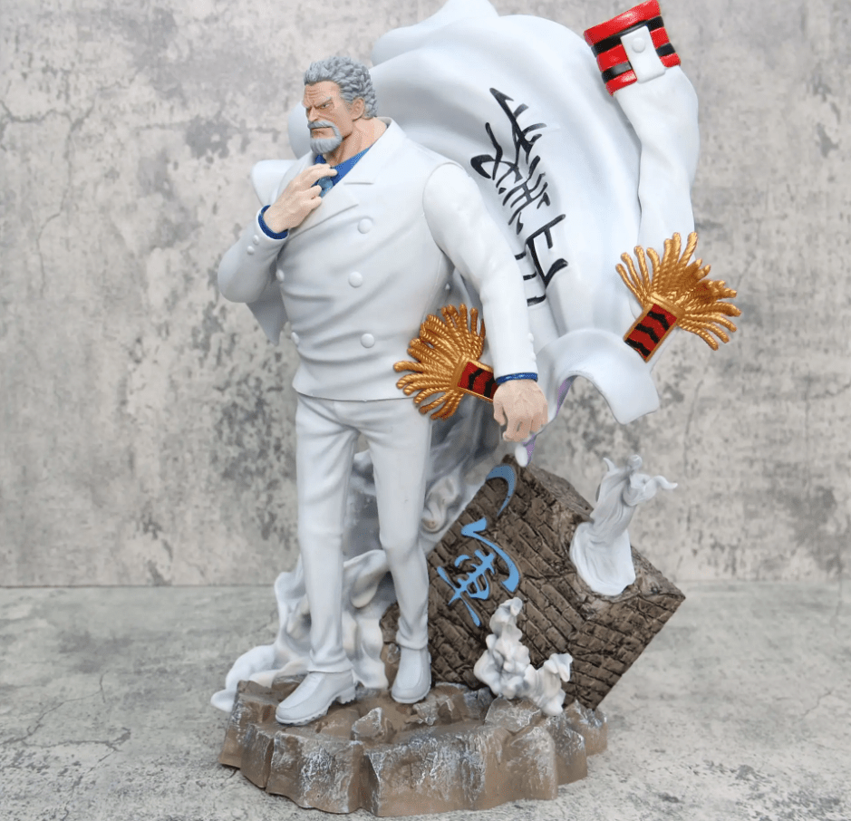 One Piece Garp Figure